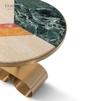 Table basse ronde moderne avec design incrusté artistique Table d'appoint convertible pour les espaces de vie