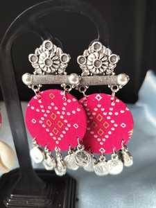 Super vente boucles d'oreilles ethniques modernes faites à la main en tissu long léger avec boucles d'oreilles pendantes de travail oxydé - Product Image 2