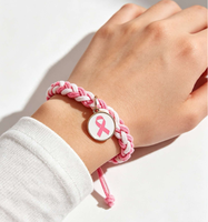 Bracelet rose pour la sensibilisation au cancer du sein en octobre, bracelet tressé à la main avec un ruban rose et un charme rond, bracelet en cordon tissé réglable