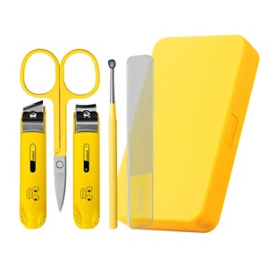 Kit de manicura amarillo de 5 piezas, cortaúñas de acero inoxidable, tijeras manuales para uñas, tenedor para cutículas, lima de uñas, herramientas de belleza portátiles - Product Image 1