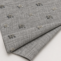 Tissu en tweed gris tricoté avec broderie de perles douces et motifs floraux pour manteaux, costumes et vestes pour garçons et filles