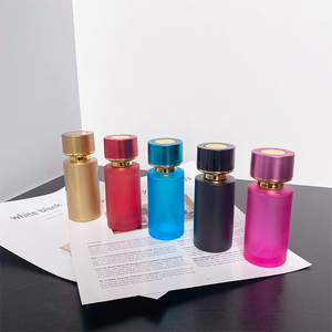 Aceite de Fragancia de Lujo 50ml Azul Rojo Rosa Mate Transparente con Pulverizador, Tapa Acrílica, Atomizador Redondo de Vidrio, Botella de Perfume - Product Image 2