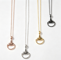 Collier pendentif fer à cheval personnalisé en usine, en acier inoxydable 316L, bijou équestre pour les amoureux des chevaux