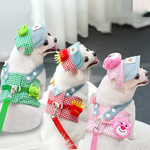 Set Regolabile di Guinzaglio e Cappello per <span class=keywords><strong>Cani</strong></span> di Piccola Taglia, Accessori per Abbigliamento per Animali in Cotone Ecologico con Nastri a Righe - Product Image 1