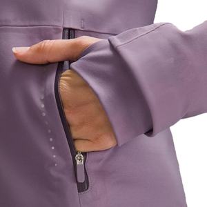 Chaqueta de Forro Polar con Capucha Personalizada para Mujer, Chaqueta Cruzada Impermeable Reflectante, Chaqueta con Cremallera y Estampado Técnico para Otoño - Product Image 3