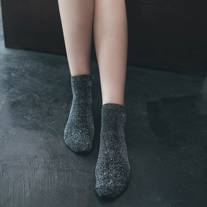 Chaussettes courtes de haute qualité pour filles, tube moyen vertical, mode printemps et été, fines, fil doré et argenté, chaussettes courtes 2025 - Product Image 1