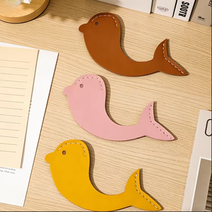 ที่คั่นหนังสือหนัง PU รูปปลาโลมา ที่คั่นหน้าหนังสือแบบพกพา ที่คั่นหน้าหนังสือสีทึบหรูหรา เหมาะสำหรับนักเรียน - Product Image 3