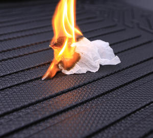 Tapis de sol de voiture tpe en caoutchouc antidérapant personnalisé lavable de haute qualité Utilisation pour <span class=keywords><strong>300C</strong></span> - Product Image 3