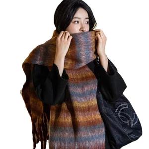 ผ้าพันคอไหมโมแฮร์สีไ<span class=keywords><strong>ล</strong></span>่ระดับแบบค<span class=keywords><strong>ล</strong></span>าสสิก รุ่นใหม่<span class=keywords><strong>ล</strong></span>่าสุด หนานุ่ม อุ่นสบาย เทคโนโ<span class=keywords><strong>ล</strong></span>ยีความร้อน สไตล์เกาหลี INS สำหรับผู้ใหญ่ ผลิตจากโพลีเอสเตอร์ - Product Image 5