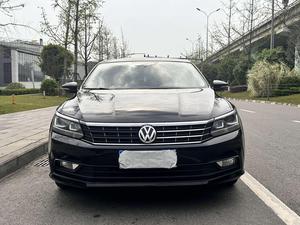 Volkswagen <span class=keywords><strong>Passat</strong></span> <span class=keywords><strong>2017</strong></span> 330TSI DSG Premium 2.0T Benzina Berlina Business di Medie Dimensioni Usata Economica per Esportazione - Product Image 5