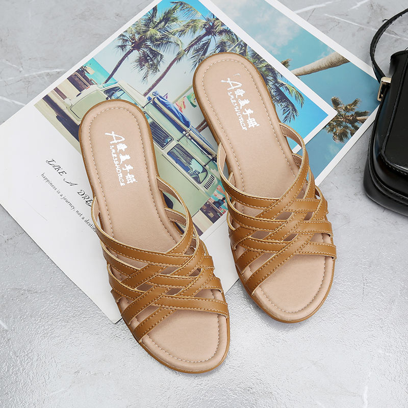 สีน้ำตาล