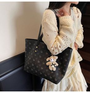 Hot Sale Printed Handbag Women PU Leather Tote <b>Bags</b> for Outdoor Travel Shopping <b>Working</b> - Product Image 1