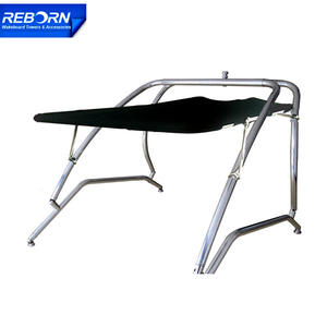 Yacht extra large 1970V pour le surf avec toboggan aquatique, toit pare-soleil, coque en fibre de verre et PVC noire - Product Image 2