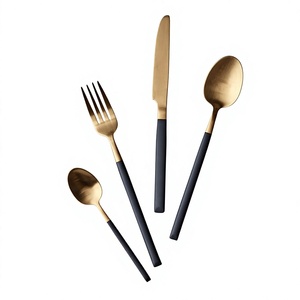 Service de couverts de luxe aspect royal en acier inoxydable de haute qualité avec couverts au design moderne et unique pour la maison, le restaurant, le mariage et l'hôtel. - Product Image 5