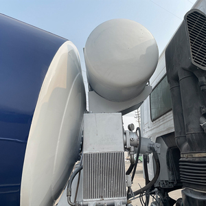 <span class=keywords><strong>Precio</strong></span> barato Howo 6x4 10 ruedas <span class=keywords><strong>hormigonera</strong></span> camión 371hp 12cbm Euro2 con neumáticos y <span class=keywords><strong>motor</strong></span> nuevos en stock - Product Image 6