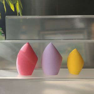 إسفنجة مكياج عالية الجودة ثلاثية القطع كبيرة الحجم خالية من اللاتكس متعددة الوظائف خاصة للرقبة فائقة النعومة - Product Image 3