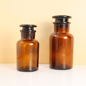 Bocaux d'apothicaire en verre ambré et violet foncé 250 ml, flacons de laboratoire en verre avec couvercles - Product Image 2
