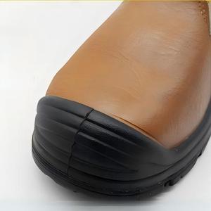 Calzado de Seguridad Inyectado Anti-frío Más Vendido, Botas de Trabajo Cálidas Anti-pinchazos, Botas de Seguridad Anti-deslizantes y Anti-aplastamiento. - Product Image 3