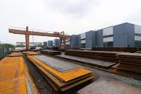 Tôles laminées à chaud à bon prix, fournisseur d'usine, plaque d'acier au carbone certifiée GB et JIS pour navires avec service de découpe