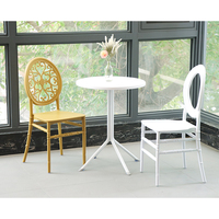 Chaise de Repas Dossier Fleur en Résine Dorée pour Restaurant, Vente en Gros, Location de Banquets, Mariages et Événements