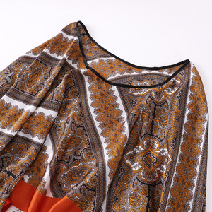 En gros, Foulards en soie d'imitation, <span class=keywords><strong>Étole</strong></span>s pour femmes, Foulards hijab en mousseline de soie, Foulards imprimés de marque de <span class=keywords><strong>luxe</strong></span> tendance - Product Image 4