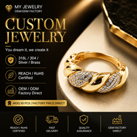 Bague en acier inoxydable torsadée avec CZ, plaquée or, design de luxe, pavée de cristaux, étanche, bijoux anti-ternissement pour femme
