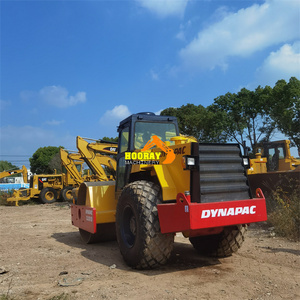 Compacteur routier Dynapac CA251D d'occasion, haute performance, avec tambour vibrant simple et lisse, modèles CA30D et CA301D, en promotion à prix réduit - Product Image 3