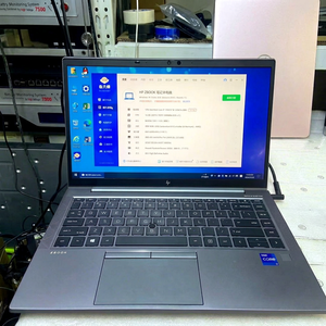 Usado para H-P ZBook 14 G8 Core i5 11ª generación, 8GB de memoria, SSD NVMe de 256GB, portátil de diseño para estación de trabajo. - Product Image 1