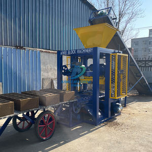 เครื่องทำบล็อกคอนกรีตแบบกึ่งอัตโนมัติ QT4-24 เครื่องทำบล็อกปูพื้น ราคาถูกจากจีนสำหรับแอฟริกา - Product Image 3