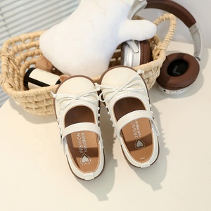 Chaussures pour enfants en cuir PU avec nœud papillon et perles, style Mary Jane, printemps-automne, mode, semelle souple et confortable - Product Image 3
