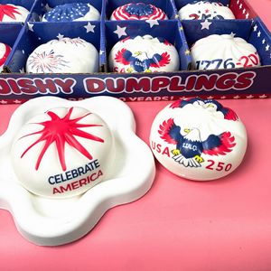 Juguete Antiestrés de Rebote Lento con Forma de Dumplings al Vapor, Edición Conmemorativa del 250 Aniversario Americano, Caja Sorpresa Adorable, Juguete de Comida para Apretar - Product Image 3