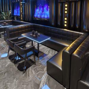 أطقم أثاث فاخرة على شكل حرف U من الخشب الصلب مع جلد أسود للفنادق والنوادي الليلية، مقاعد كابينة مع طاولة بيرة وقهوة بإضاءة LED - Product Image 1