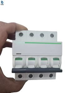 Interruptor de Circuito en Miniatura IC65N 4P C 40A, Dispositivo de Protección Contra Sobrecarga, Interruptor de Cortocircuito, Interruptor de Bajo Voltaje - Product Image 1