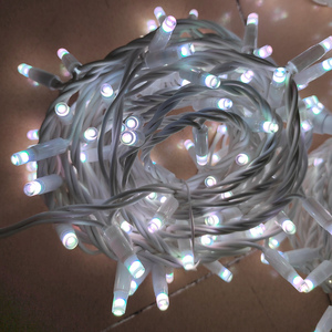Guirnalda de Luces LED RGBIC con Cable de Goma Blanco IP65, Sincronización Musical, Control por Aplicación, para Interiores/Exteriores, Decoración Romántica para San Valentín - Product Image 2