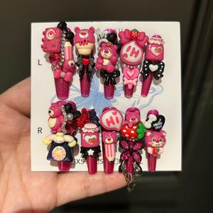 <span class=keywords><strong>เล็บ</strong></span>ปลอม<span class=keywords><strong>ลาย</strong></span>การ์ตูนหมีสตรอว์เบอร์รี่สุดหรู งานแฮนด์เมด ดีไซน์น่ารักสุดๆ <span class=keywords><strong>ลาย</strong></span>สี่เหลี่ยม สำหรับมืออาชีพ ปิดเต็มเ<span class=keywords><strong>ล</strong></span>็บ - Product Image 5