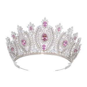 Diadème Élégant en Cuivre Doré avec Cristaux CZ Vert Émeraude, Couronne Ovale en Cristal Taillé Poire, Bijou de Mariage <span class=keywords><strong>Indien</strong></span> et Pakistanais pour Mariée et Reine - Product Image 4