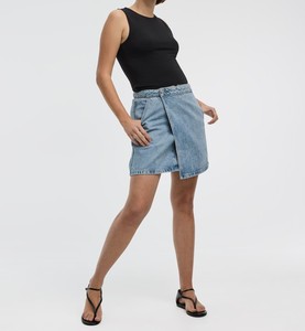 Jupe-short en jean décontractée - Ajustable, serrée, confortable, taille naturelle, jupe droite courte - Product Image 2