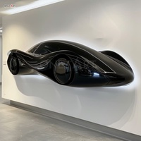 Décoration murale de salle d'exposition publique intérieure personnalisée moderne 304/316SS miroir polonais grande sculpture murale abstraite de voiture en acier inoxydable