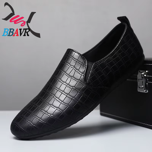 Zapatos Casuales de Negocios para Hombre 2025, Mocasines Cómodos de Piel Sintética con Suela Suave para Oficina y Caminar en Todas las Estaciones - Product Image 5