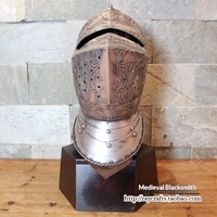 Casque de Chevalier Médiéval Européen, Armure de Samouraï Vintage, Ornement de Bureau en Fer de Style Personnage pour Cafés Internet et Restaurants