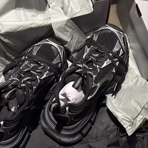 Zapatos de Caminar de Diseño de Lujo MQqueen 2025, Originales de Fábrica, con Suela Gruesa, Cierre de Cordones, Punta Cerrada, Entresuela de Malla y Antiolor - Product Image 5