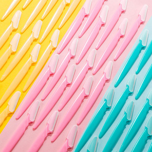 Navaja para Cejas Simple de 14.5 cm, Herramienta de Maquillaje de Acero Inoxidable con Cuchilla Afilada para Raspar Cejas y Rostro - Product Image 2