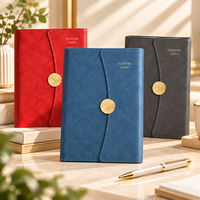 Carnet de notes A5 aspect cuir en gros, logo personnalisé en relief, couverture ondulée avec boucle métallique ronde, plusieurs couleurs disponibles