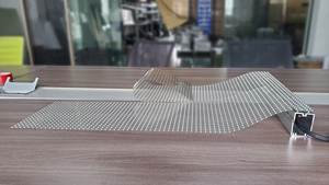 จอแสดงผล LED แบบใสเต็มรูปแบบ สีสันสดใส โปร่งใสสูง ปรับแต่งได้ ผลิตจากโรงงาน สำหรับร้านค้าปลีกและระบบนำทางในลิฟต์ - Product Image 5