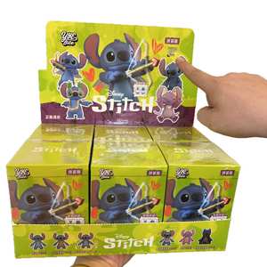 Collection de figurines miniatures mignonnes d'extraterrestres et de compagnons roses, inspirées des séries d'anime, avec un thème nœud et cœur, pour les fans. - Product Image 1