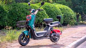 N° 1 du classement des meilleures ventes annuelles pour les vélos <span class=keywords><strong>électrique</strong></span>s. Volume d'exportation cumulé de 100 000 unités - Product Image 4