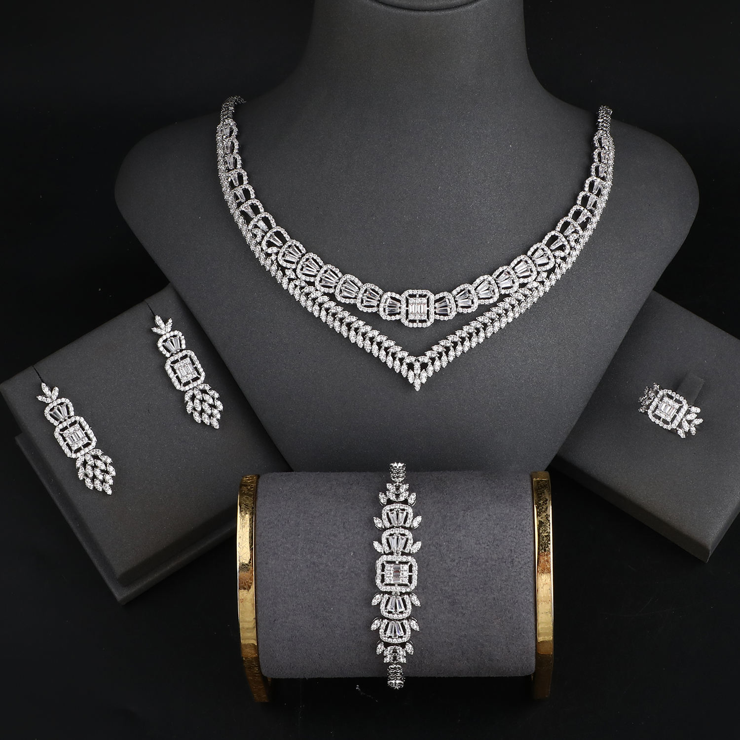 Luxury Noble Zircon Cz Platinum Plated Layered Necklace Set Jewelry Women Dubai Bridal Jewelry Sets Wedding 