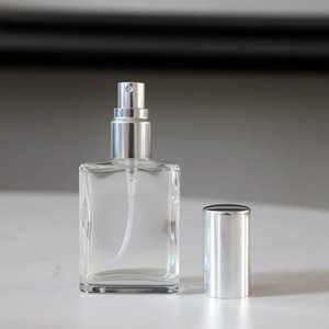 Piccolo flacone Spray per profumo <span class=keywords><strong>in</strong></span> alluminio con ricarica <span class=keywords><strong>in</strong></span> <span class=keywords><strong>vetro</strong></span> quadrato da 15ml - Product Image 4