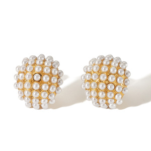 ต่างหูมุกเกรด AAA ชุบทองทรงกลม ประดับขอบ ใส่ได้ทุกวัน - Product Image 5