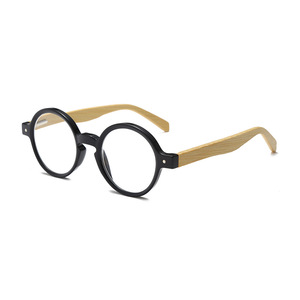 Lunettes de lecture de luxe pour femmes avec monture en acétate et verres anti-lumière bleue - Product Image 2